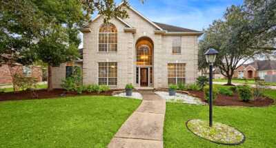 2109 Enchanted Lake Dr